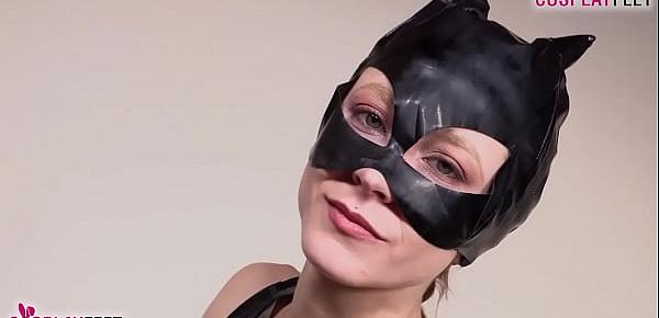  Cat Woman uses her bare feet to make you cum in your pants
